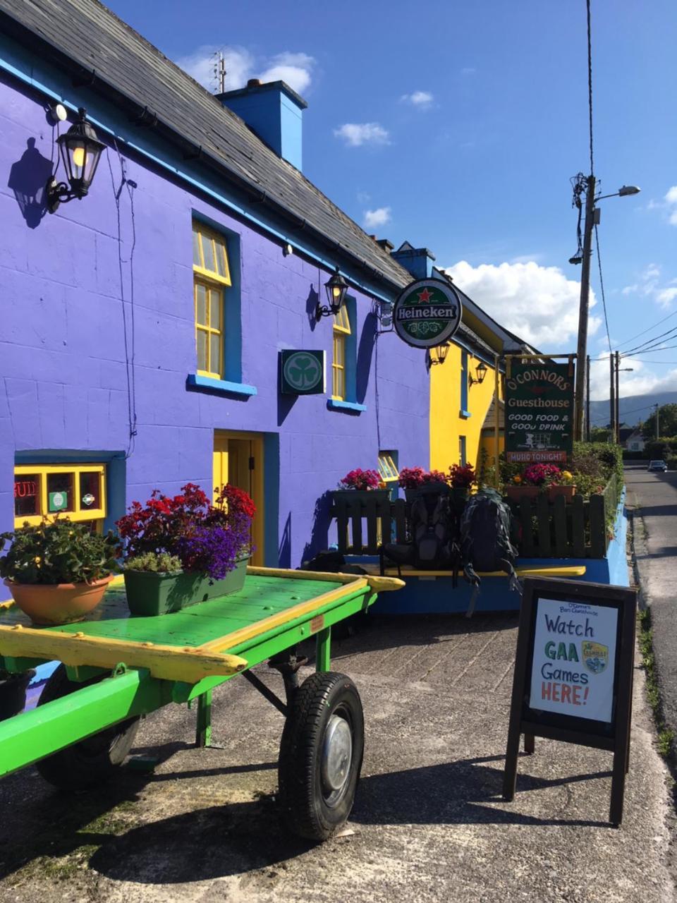 O'Connors Guesthouse Faha  エクステリア 写真