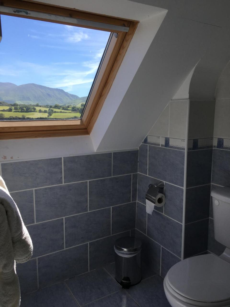 O'Connors Guesthouse Faha  エクステリア 写真