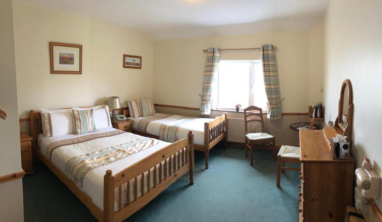 O'Connors Guesthouse Faha  エクステリア 写真